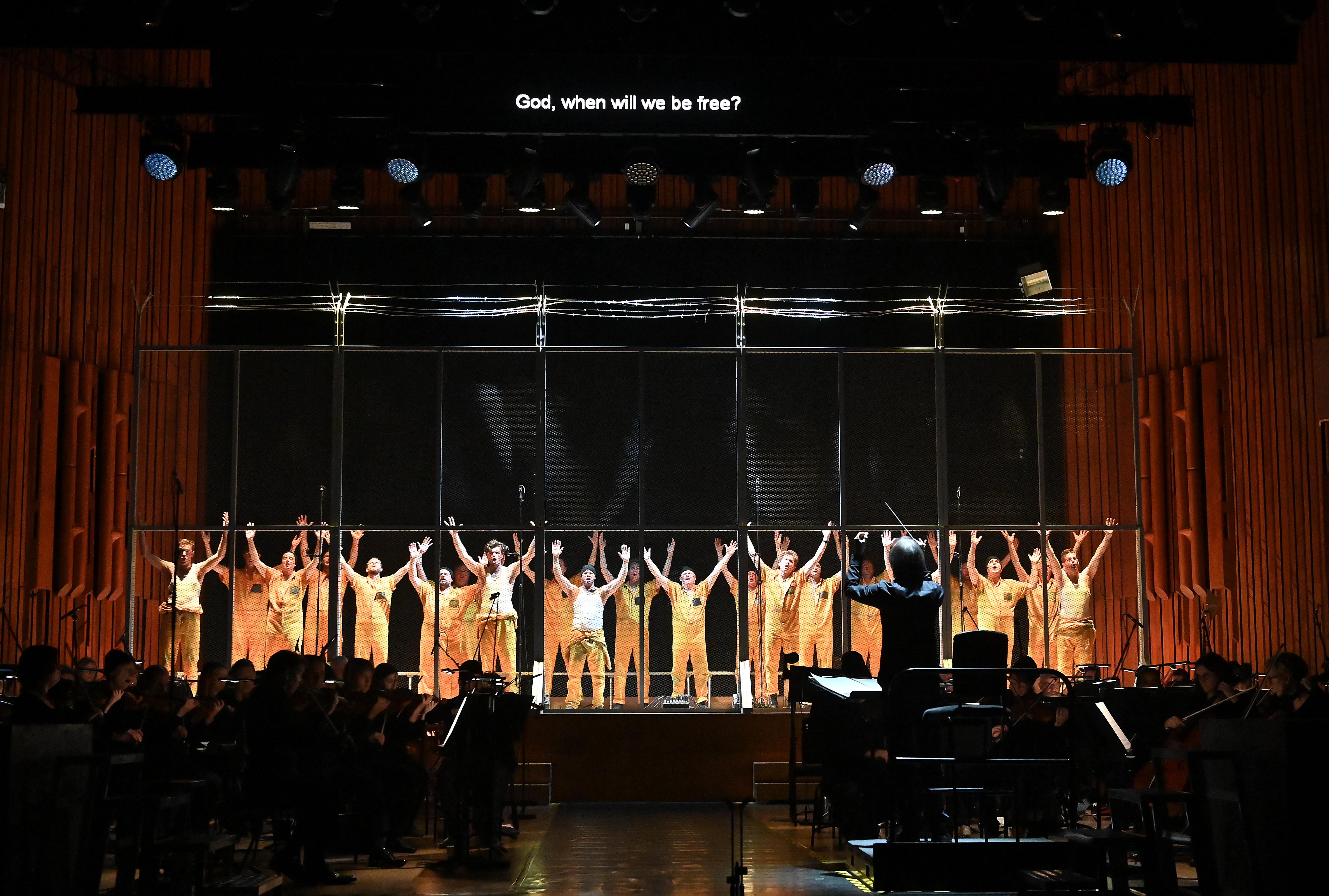David Lang's Prisoner of the State performed by The BBC Symphony Orchestra & BBC Singers conducted by Ilan Volkov (Julie Mathevet* The Assistant, Jarrett Ott The Prisoner, Alan Oke The Governor, Davóne Tines The Jailor) in the Barbican Hall on Friday 10 Jan. 2020. Photo by Mark Allan